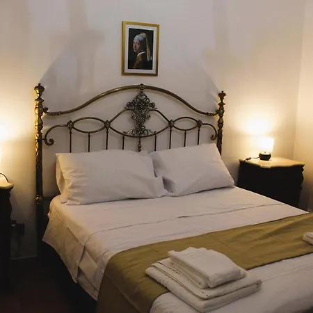 Pulcinella 2 * Naples
